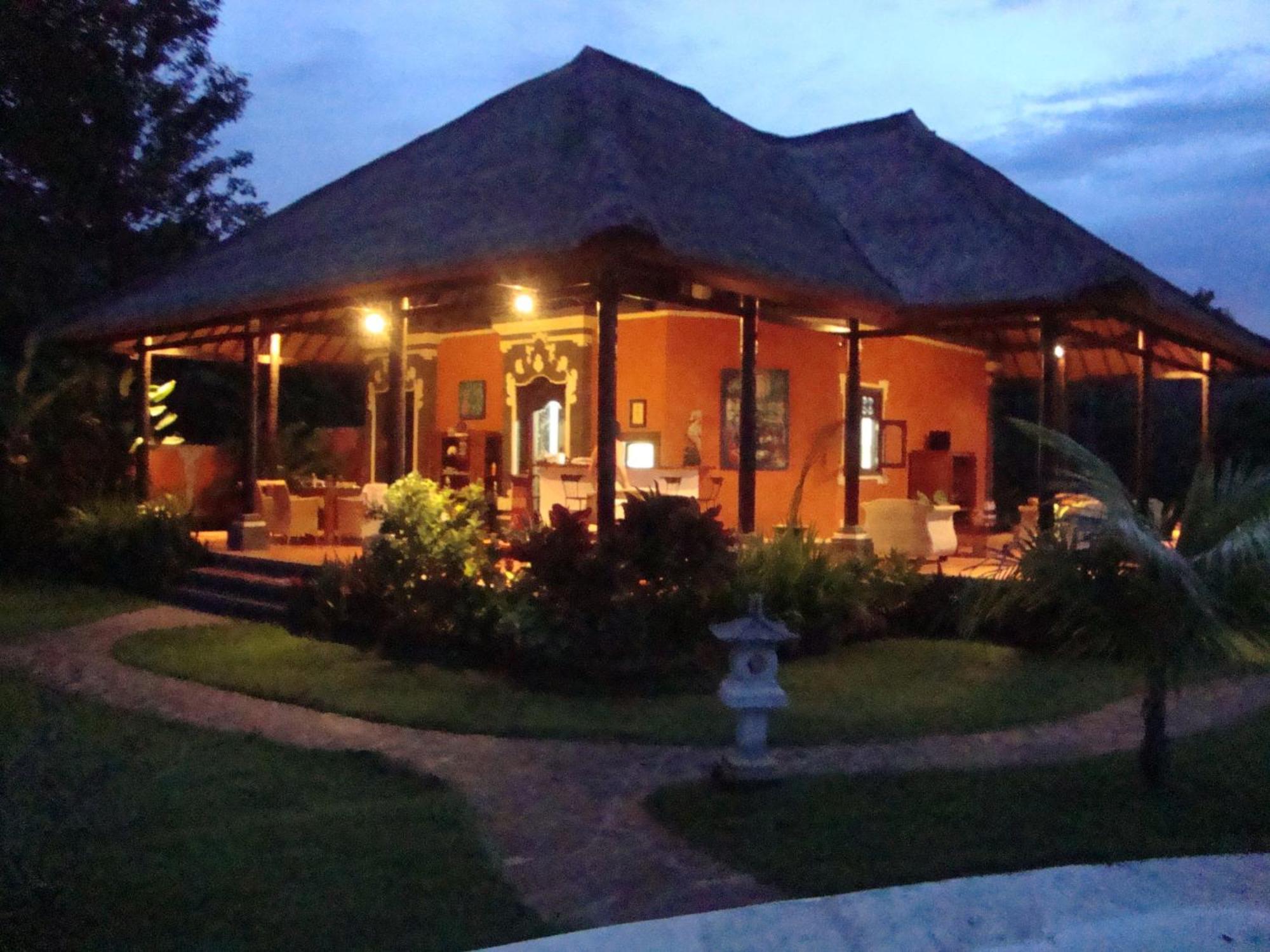 Villa Bali Pondok Jepang Lovina Eksteriør billede